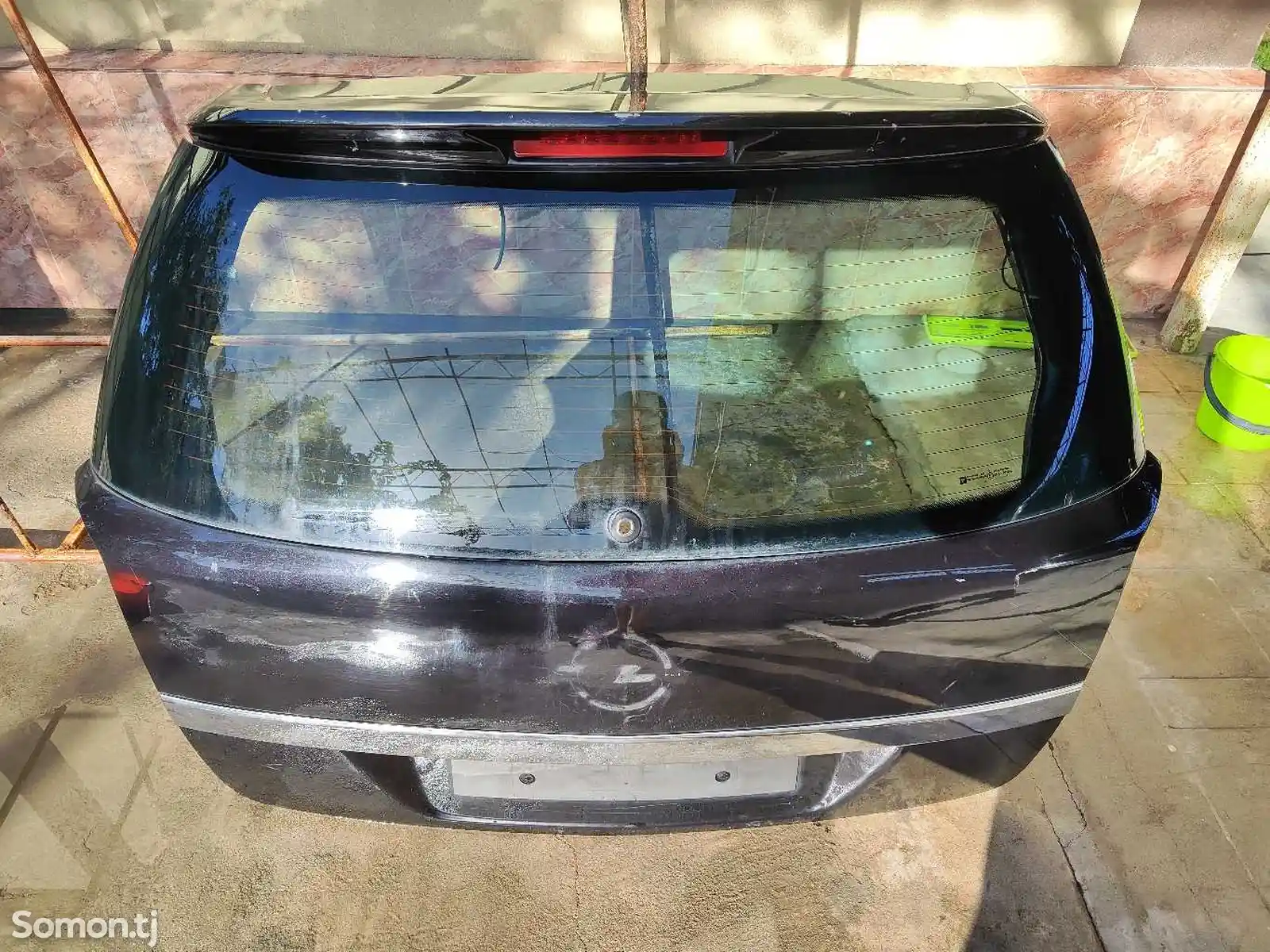 Крышка багажника на Opel Astra H-3