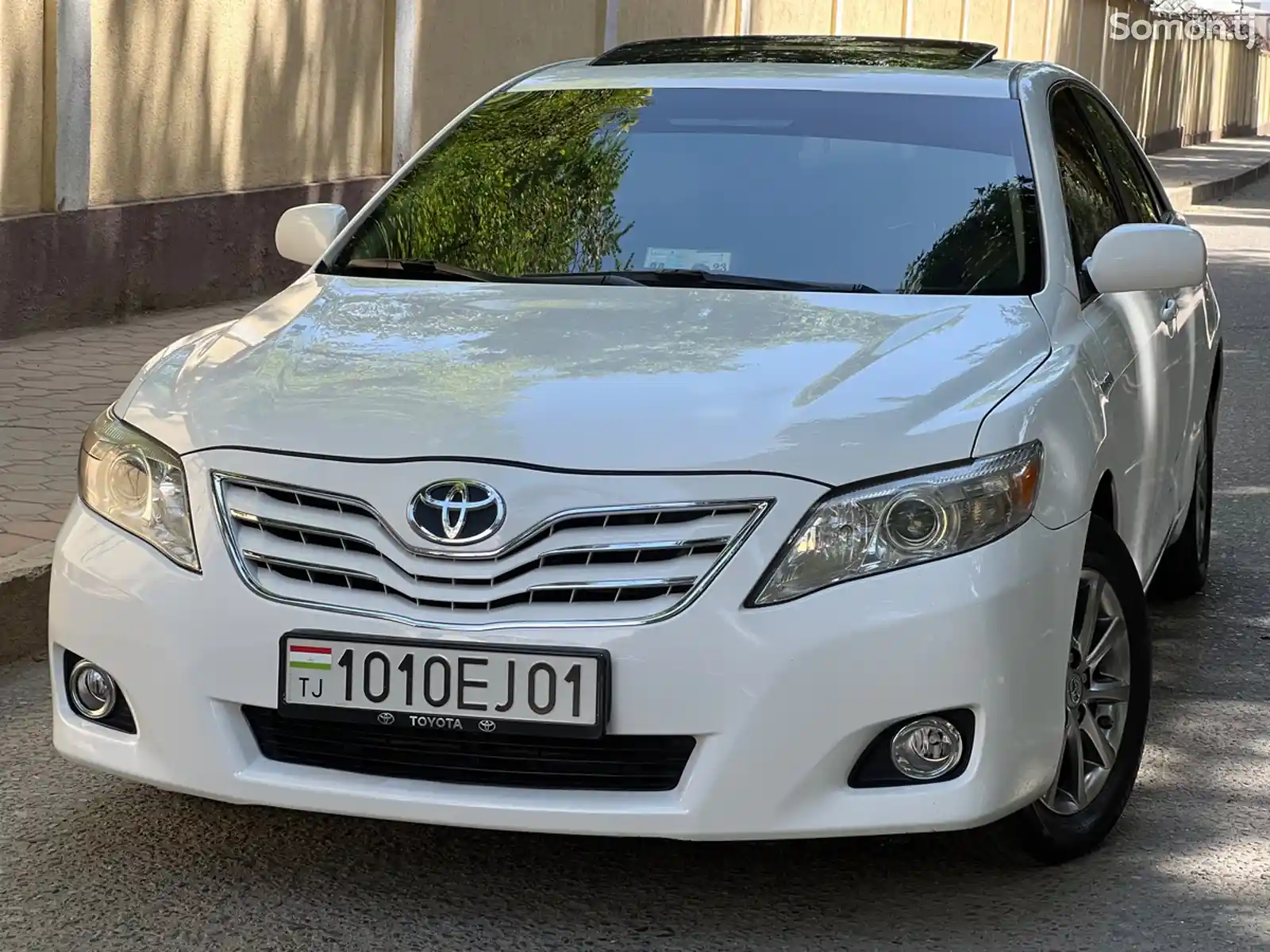 Toyota Camry, 2010-1