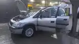 Opel Zafira, 2001-2