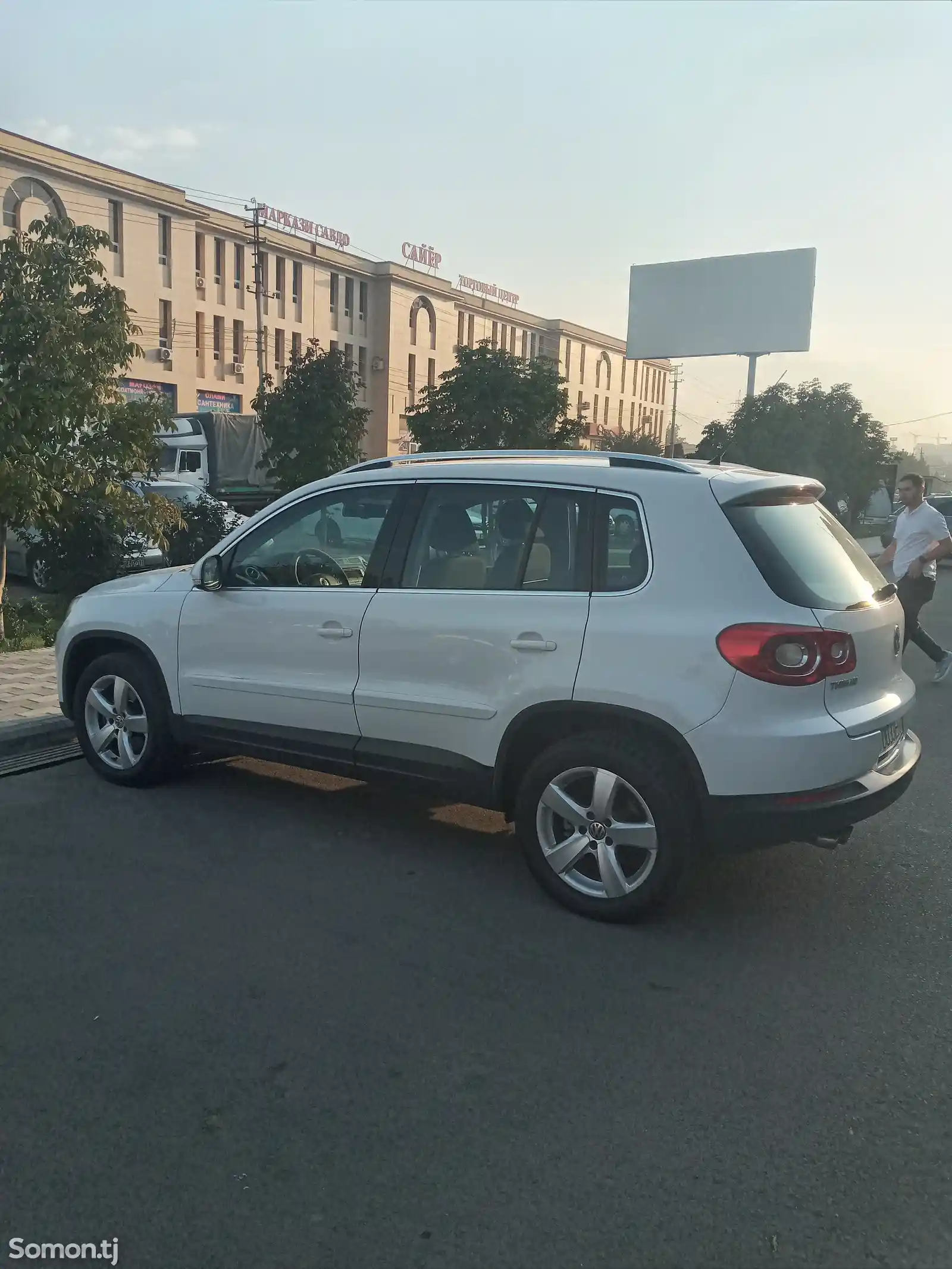 Volkswagen Tiguan, 2009-1