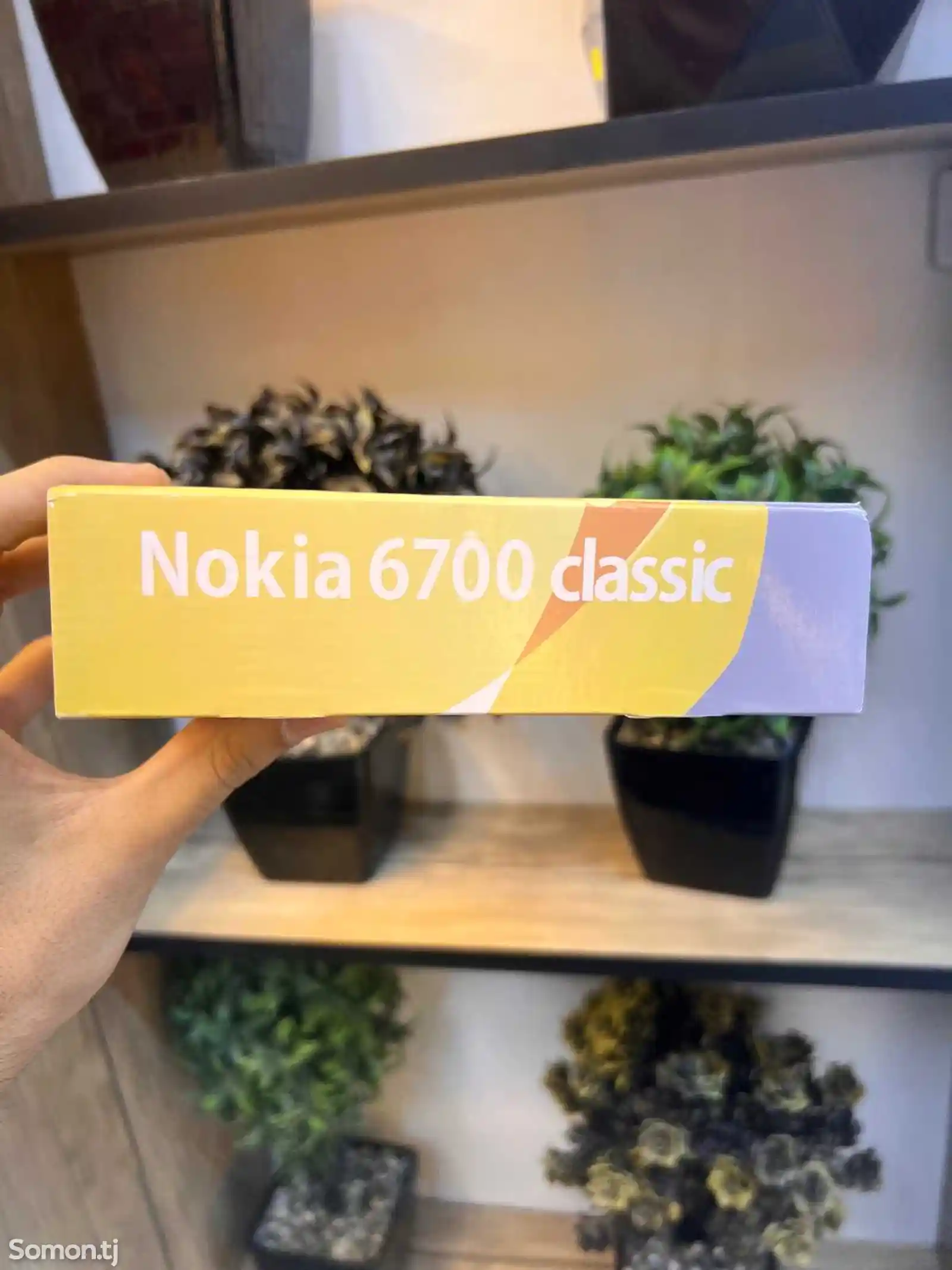 Nokia 6700 classic-8