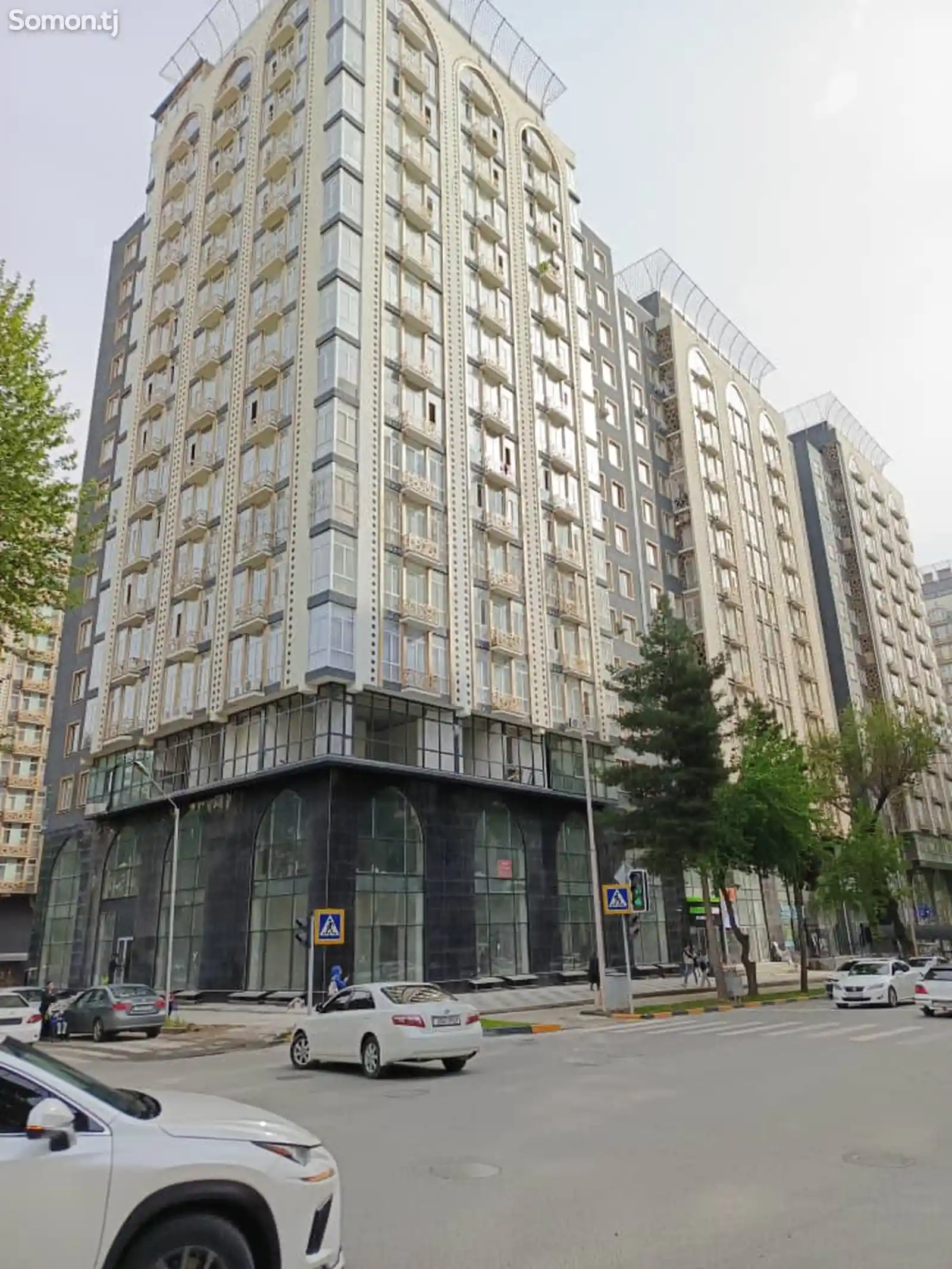 4-комн. квартира, 4 этаж, 150 м², Сомони-1