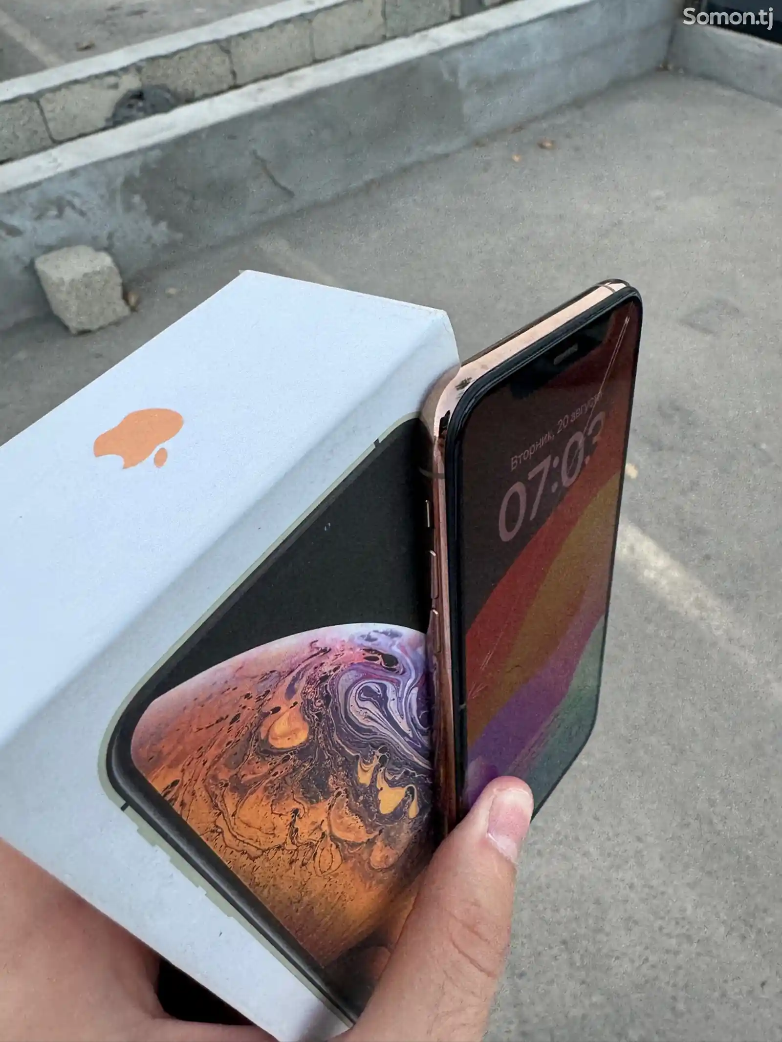 Apple iPhone Xs, 64 gb, Gold-3