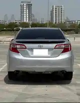 Toyota Camry, 2015-4