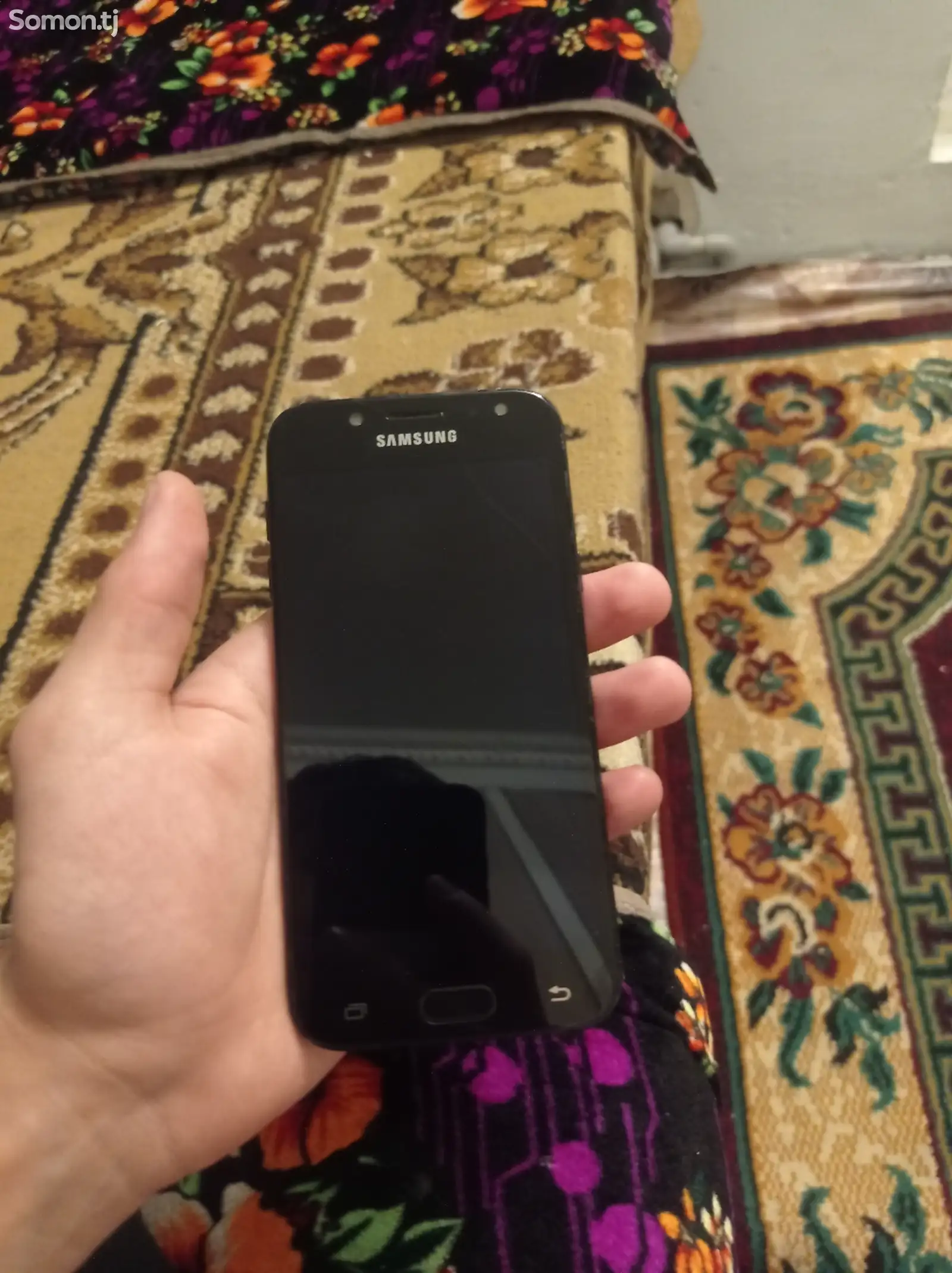 Samsung Galaxy J5 Pro-1