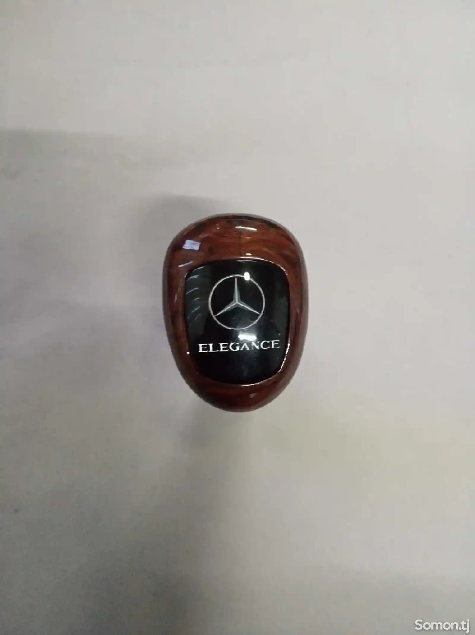 Ручка КПП на Mercedes-Benz-4