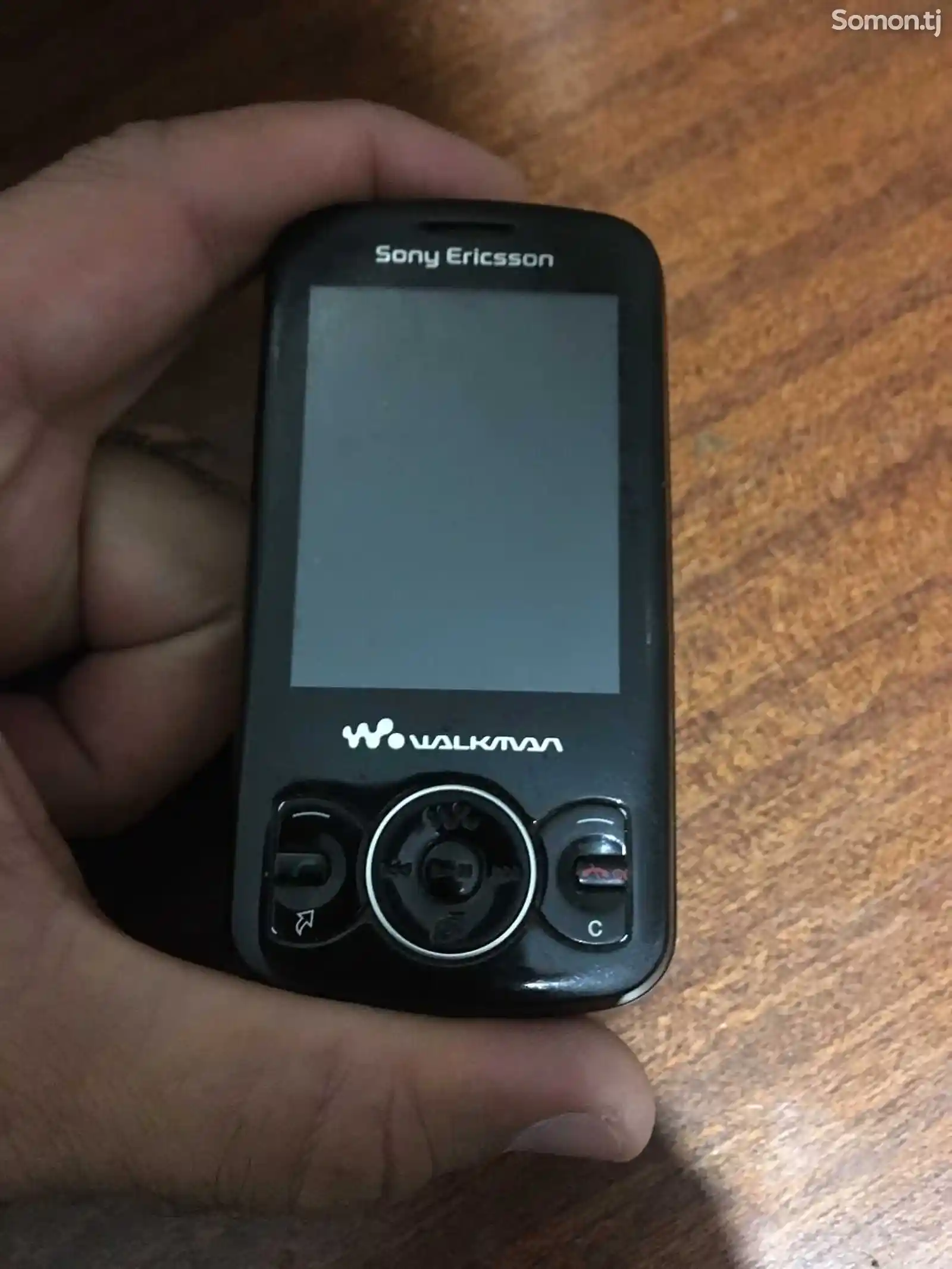 Sony Ericsson W100i-1