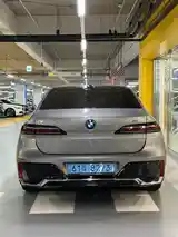 BMW i7, 2024-6