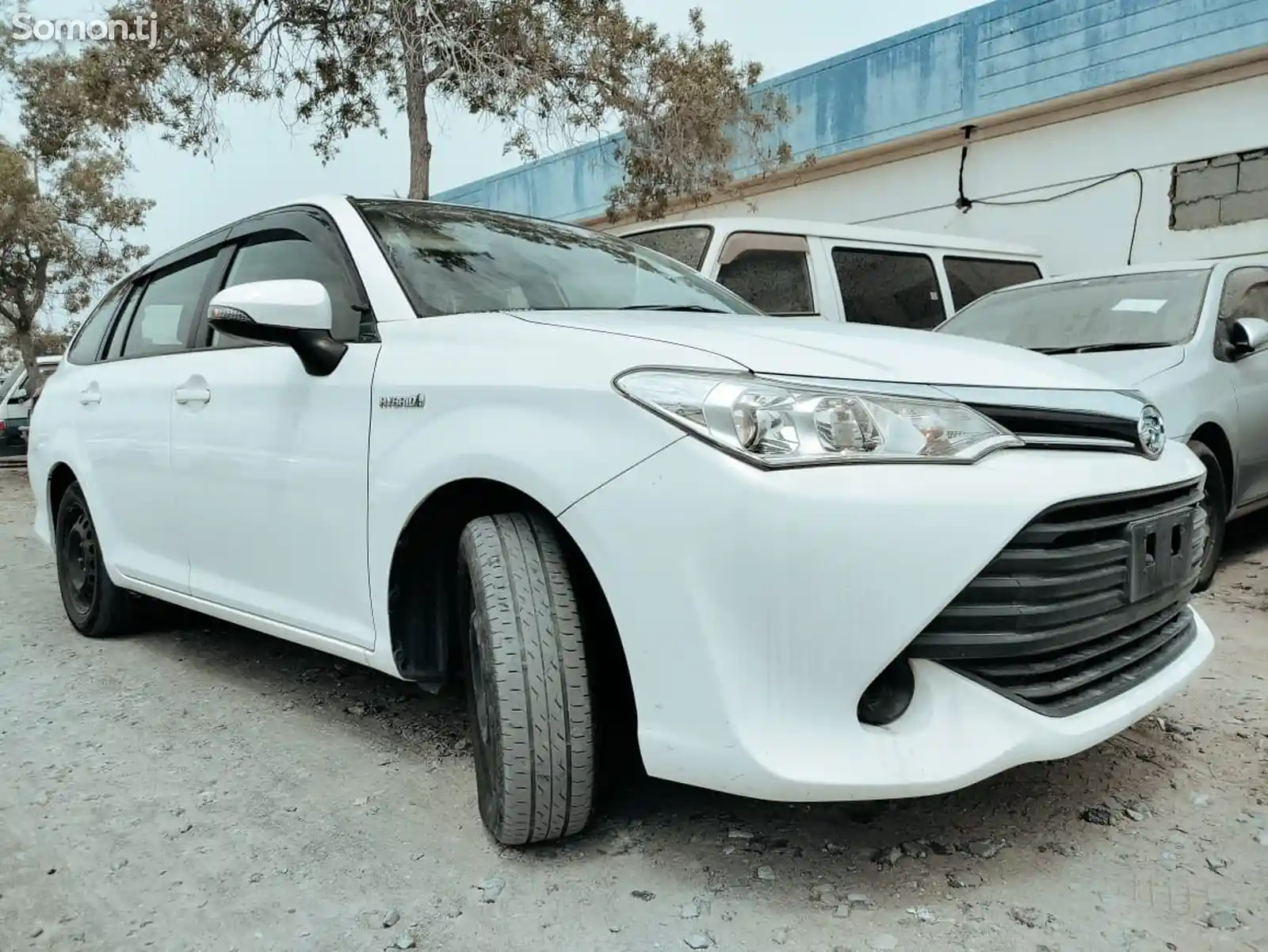 Toyota Fielder, 2015-10