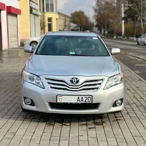 Toyota Camry, 2011