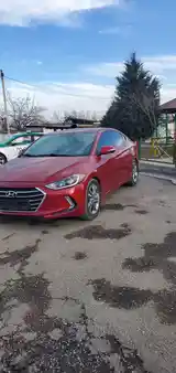 Hyundai Elantra, 2017-5