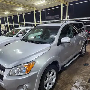 Toyota RAV 4, 2011