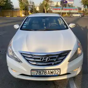 Hyundai Sonata, 2010