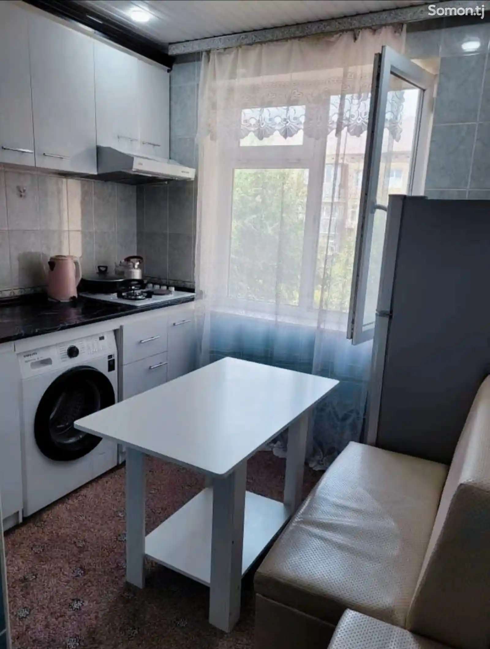 2-комн. квартира, 4 этаж, 60м², 33 мкр-3