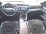 Toyota Camry, 2018-8