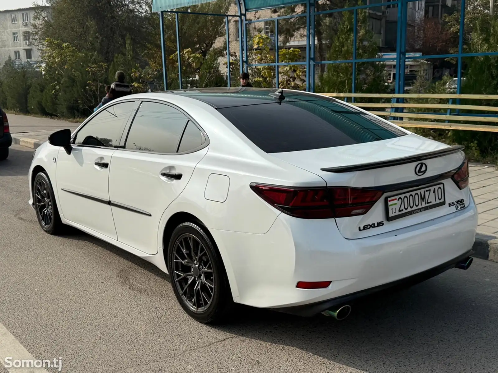 Lexus ES series, 2013-1