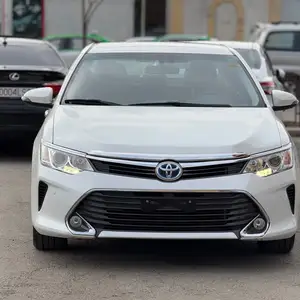 Toyota Camry, 2015