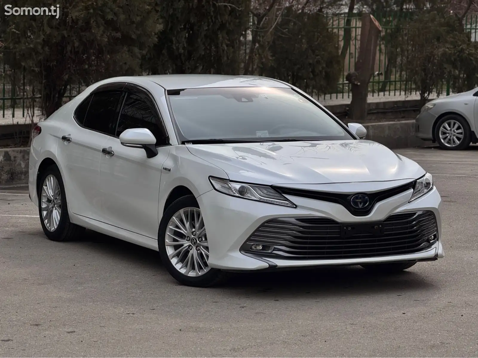 Toyota Camry, 2018-1