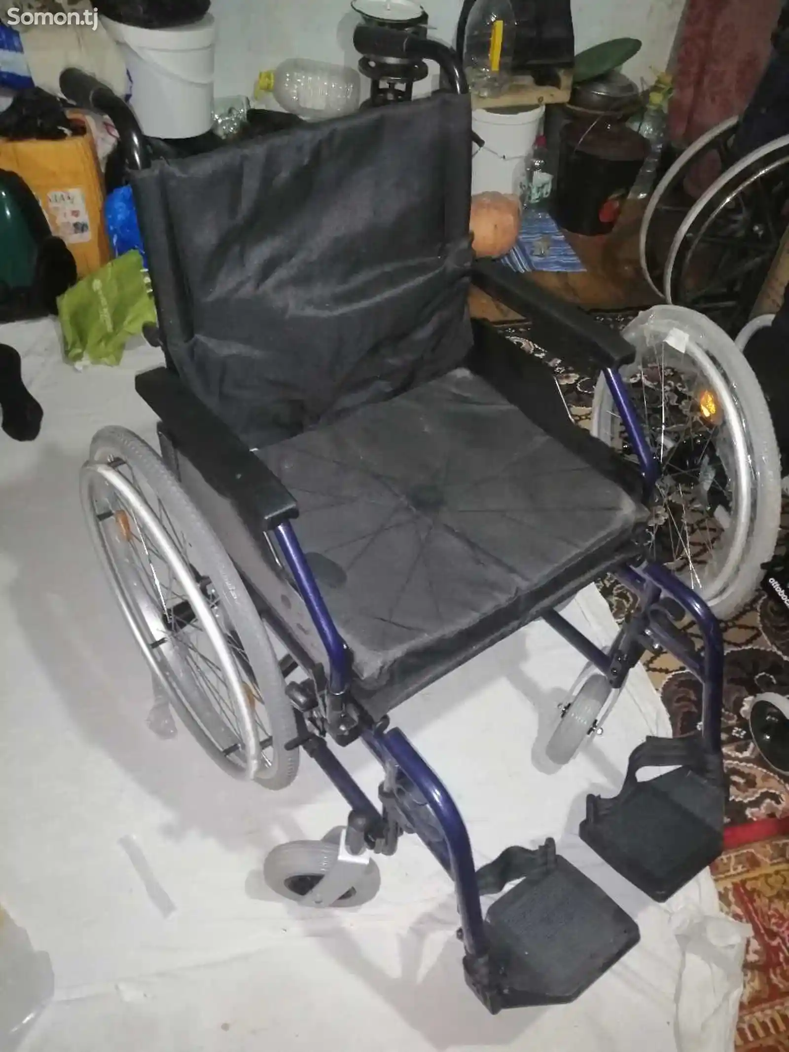 Инвалидное кресло-коляска-1