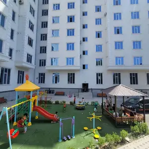 2-комн. квартира, 4 этаж, 60 м², 33 мкр