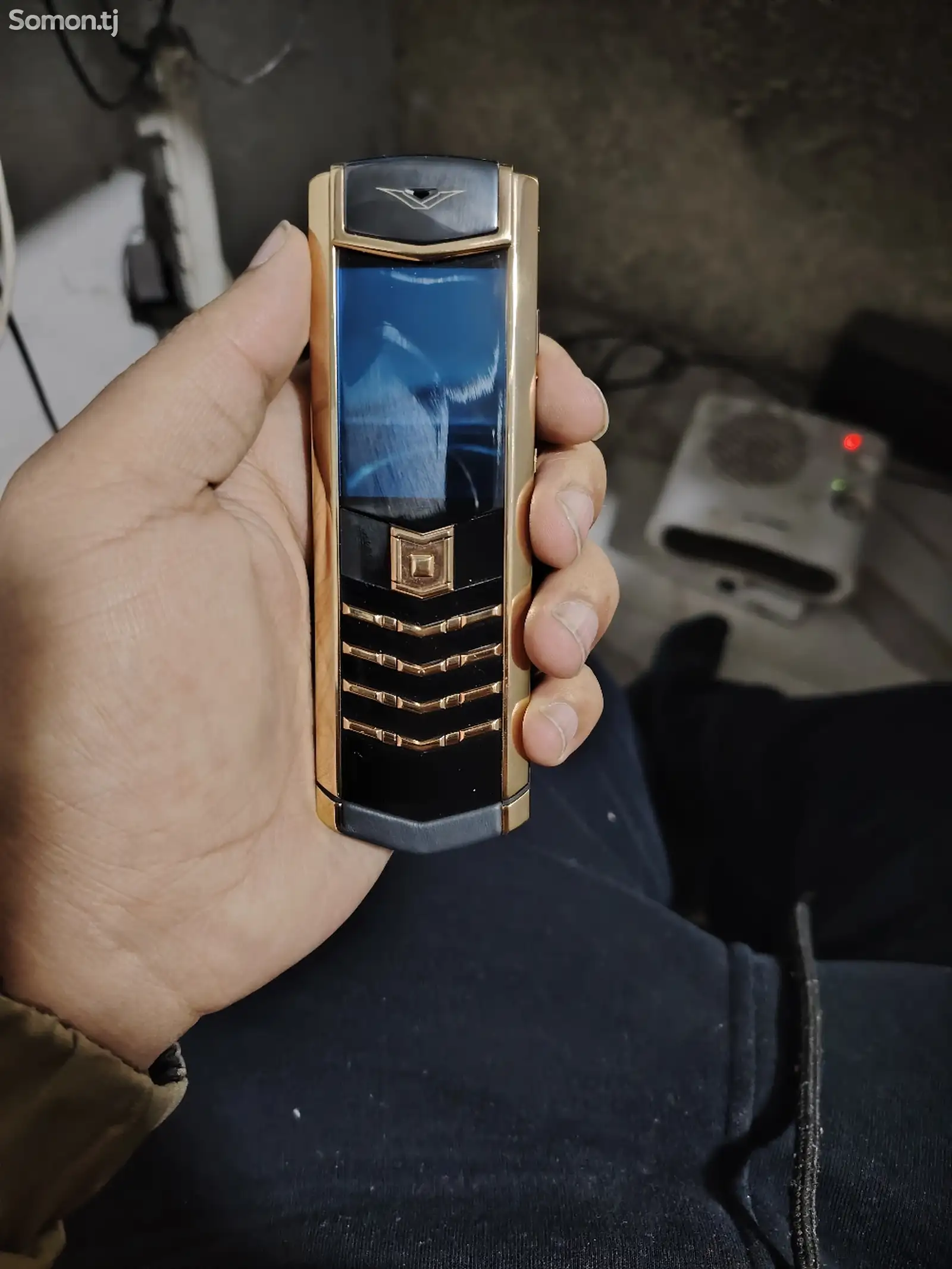 Телефон Vertu-1