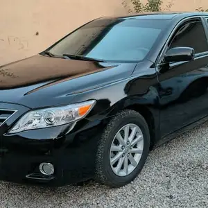 Toyota Camry, 2011