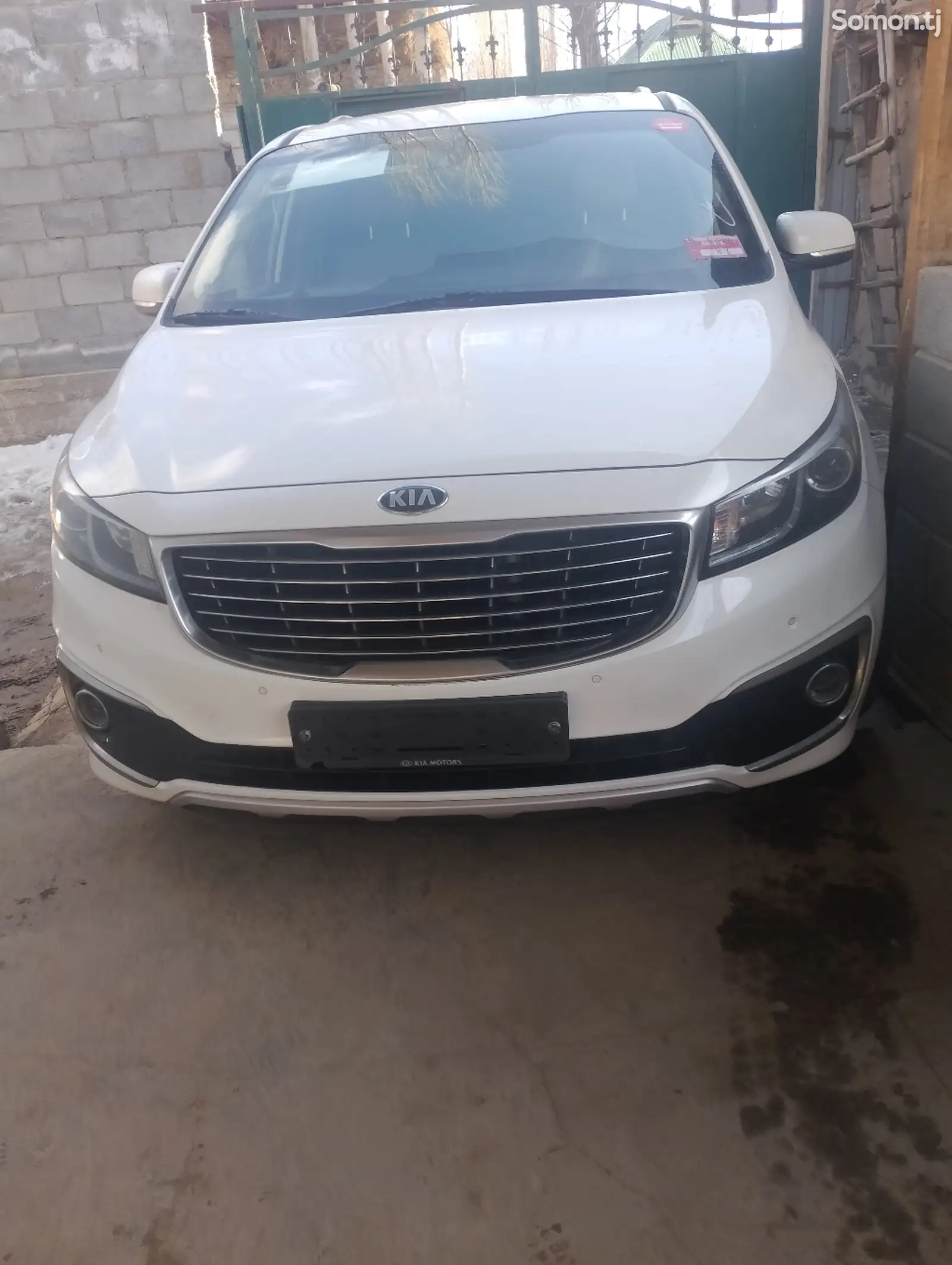 Kia Carnival, 2015-1