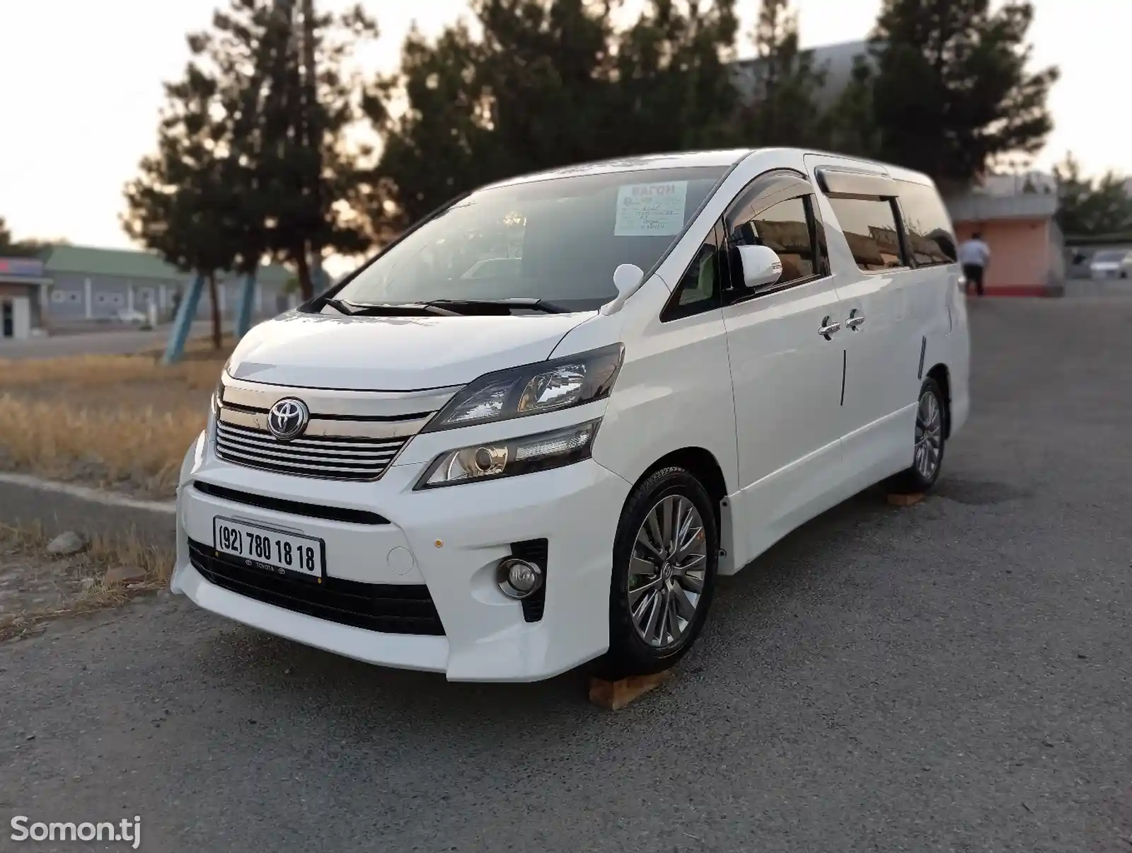 Toyota Vellfire, 2015-1