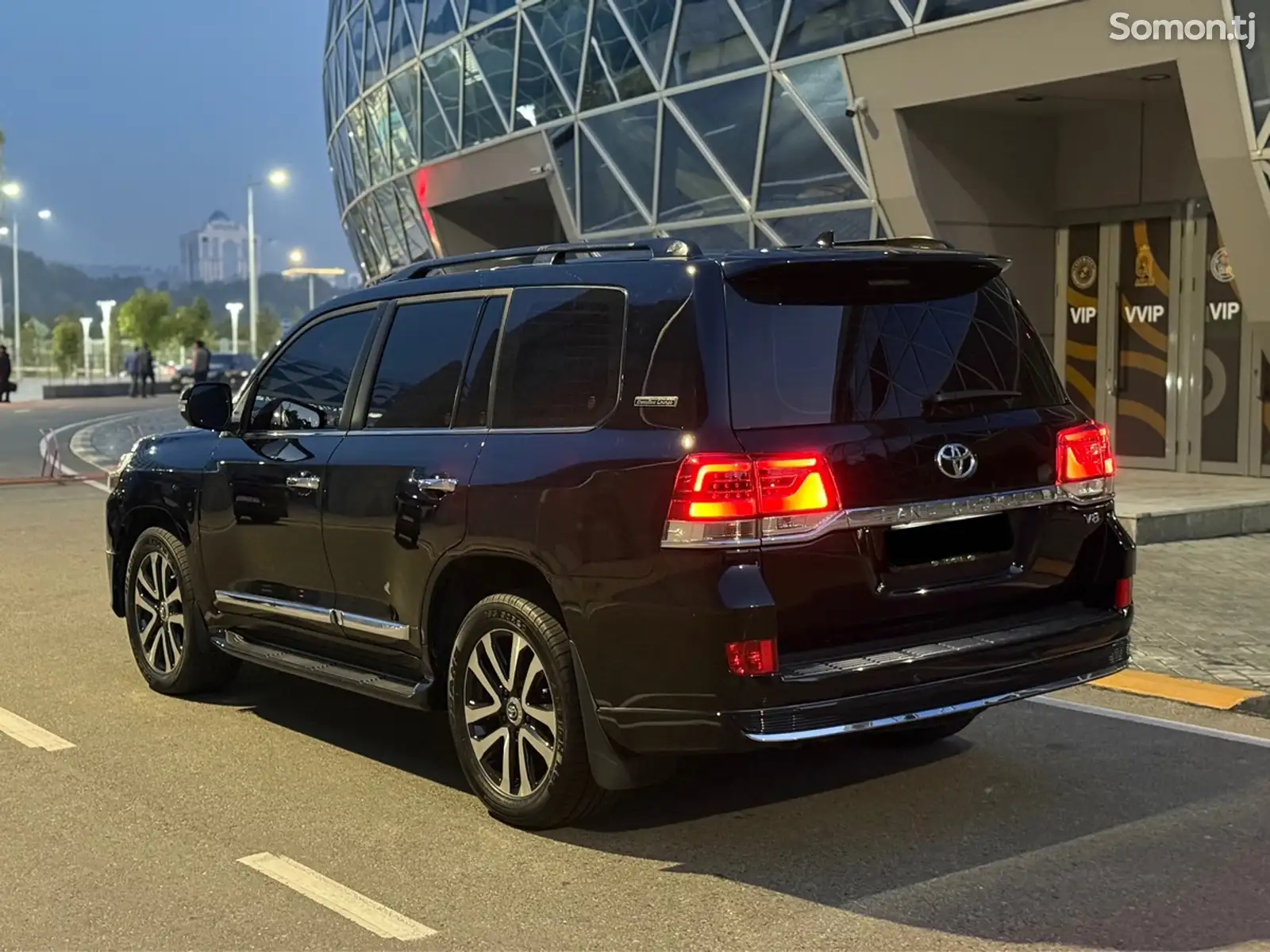 Toyota Land Cruiser, 2019-4