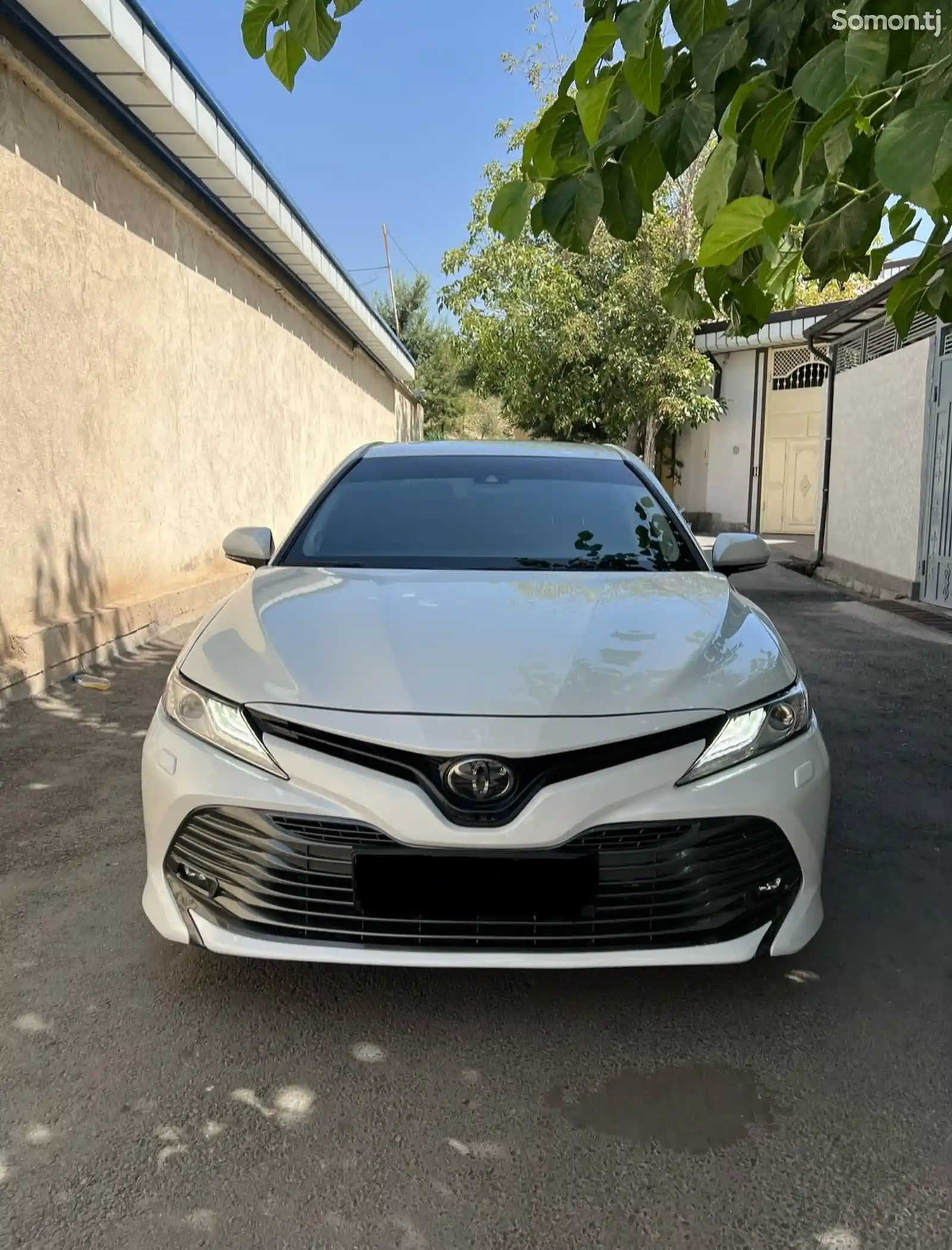 Toyota Camry, 2018-1