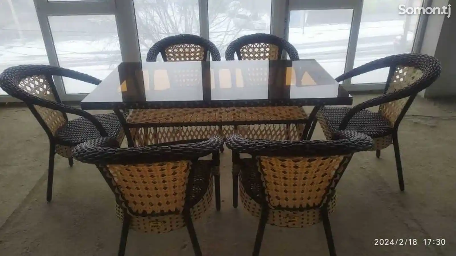 Плетённые стол и стулья из ротанга-3
