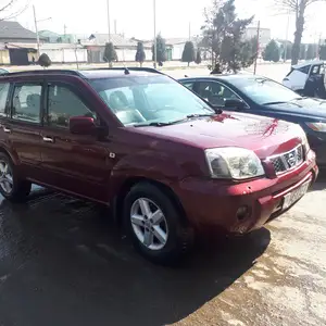 Nissan X-Trail, 2004