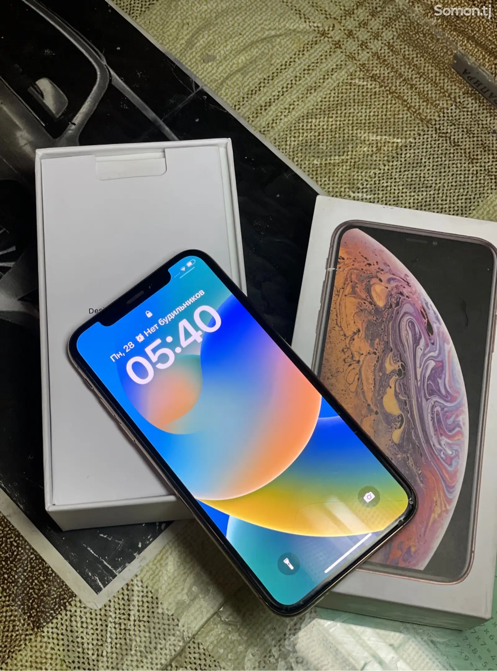 Apple iPhone Xs, 64 gb, Gold-3