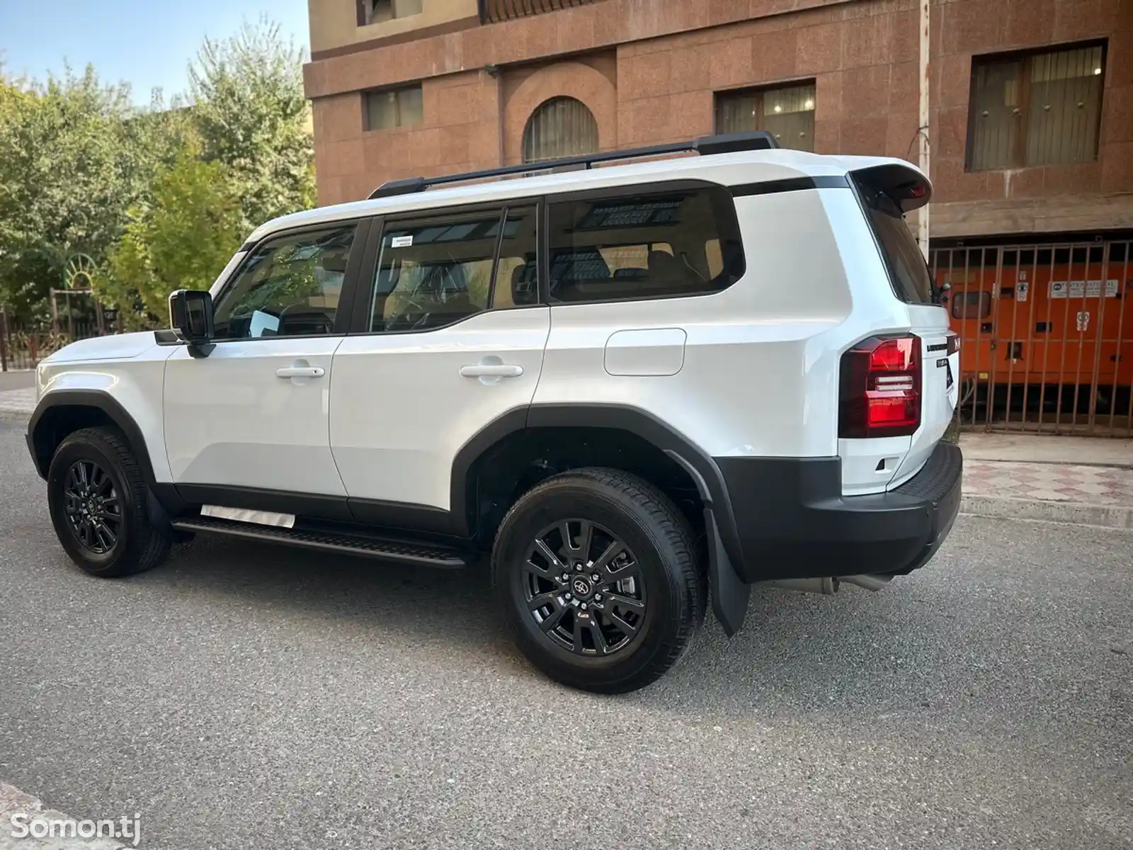 Toyota Land Cruiser Prado, 2024-3