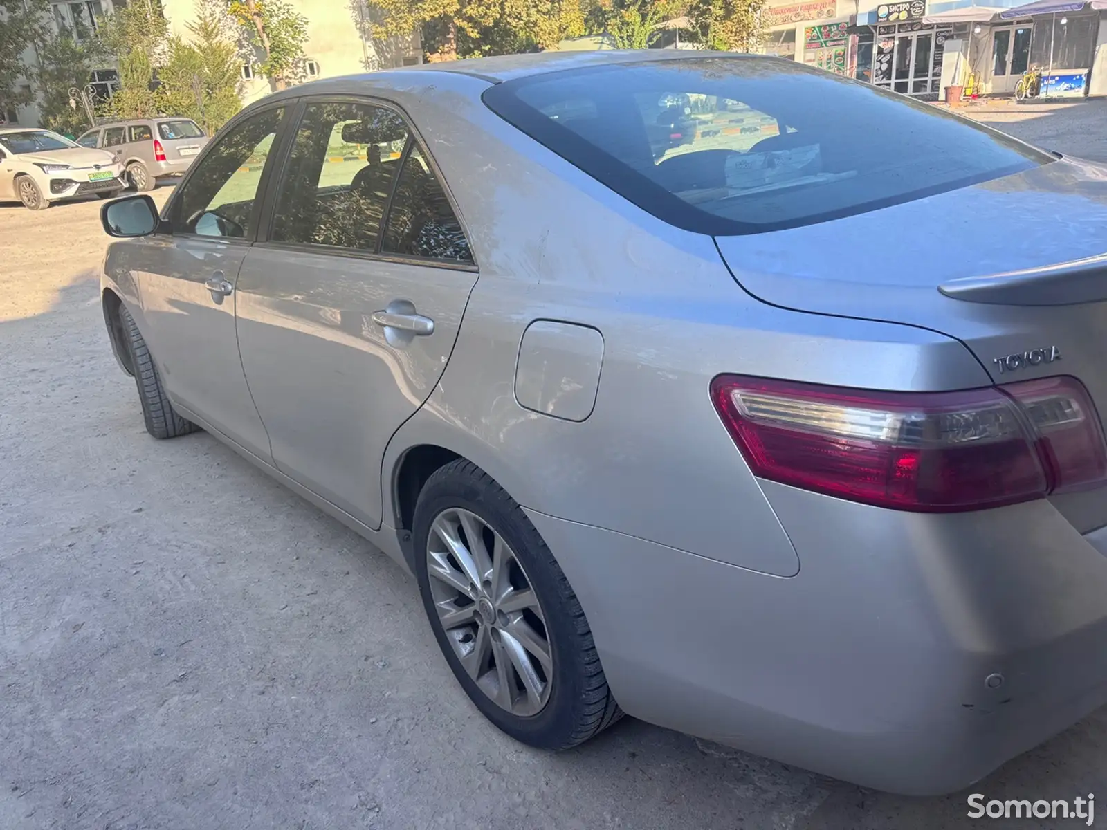 Toyota Camry, 2010-8