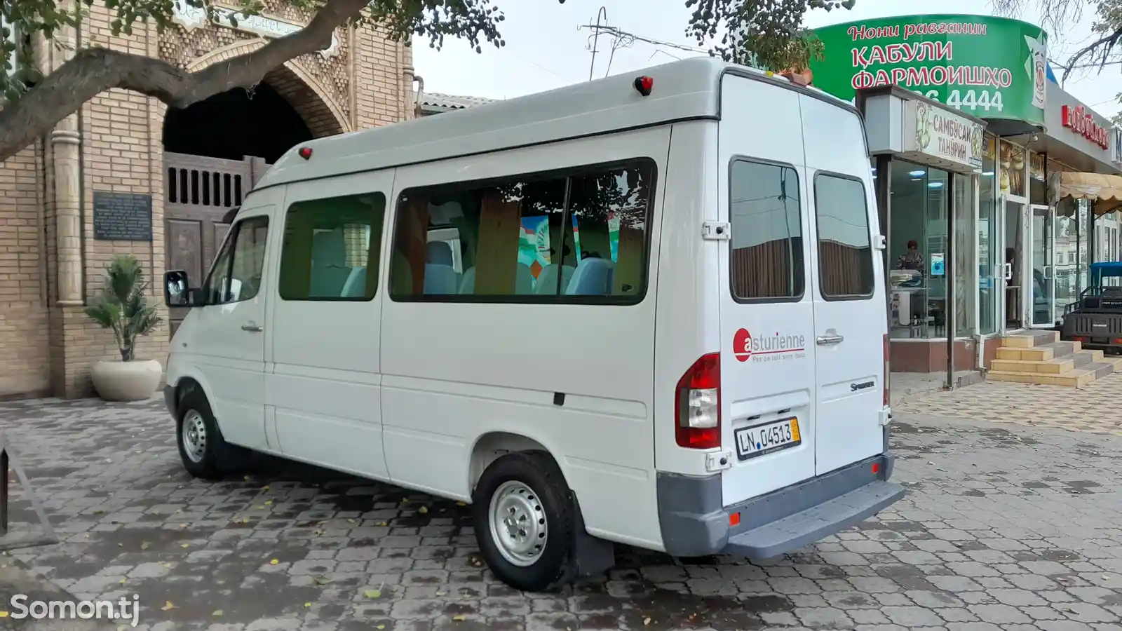 Микроавтобус Mercedes-Benz Sprinter, 2005-13