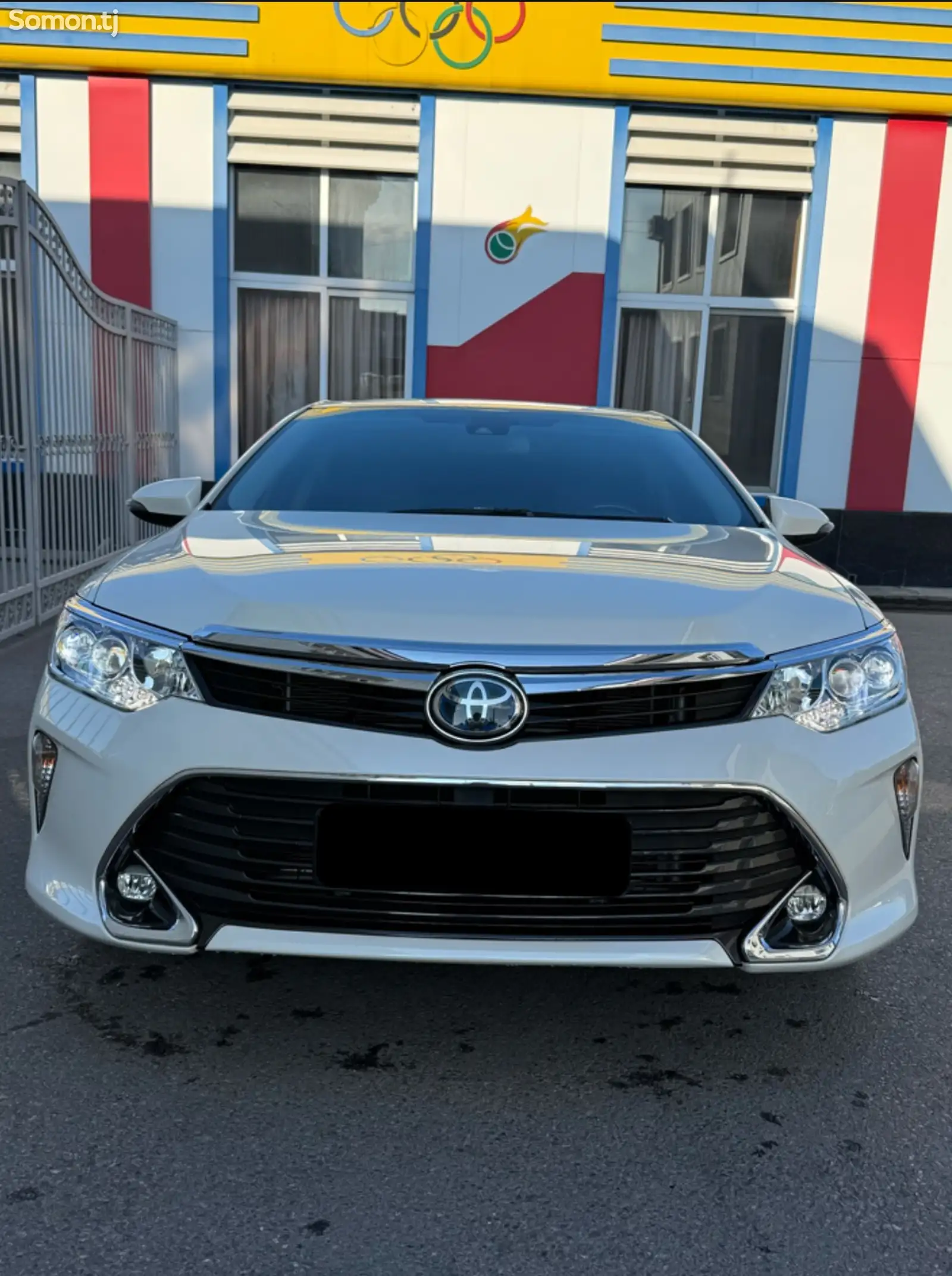 Toyota Camry, 2016-1