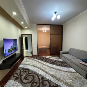 2-комн. квартира, 14 этаж, 56м², Дом печать