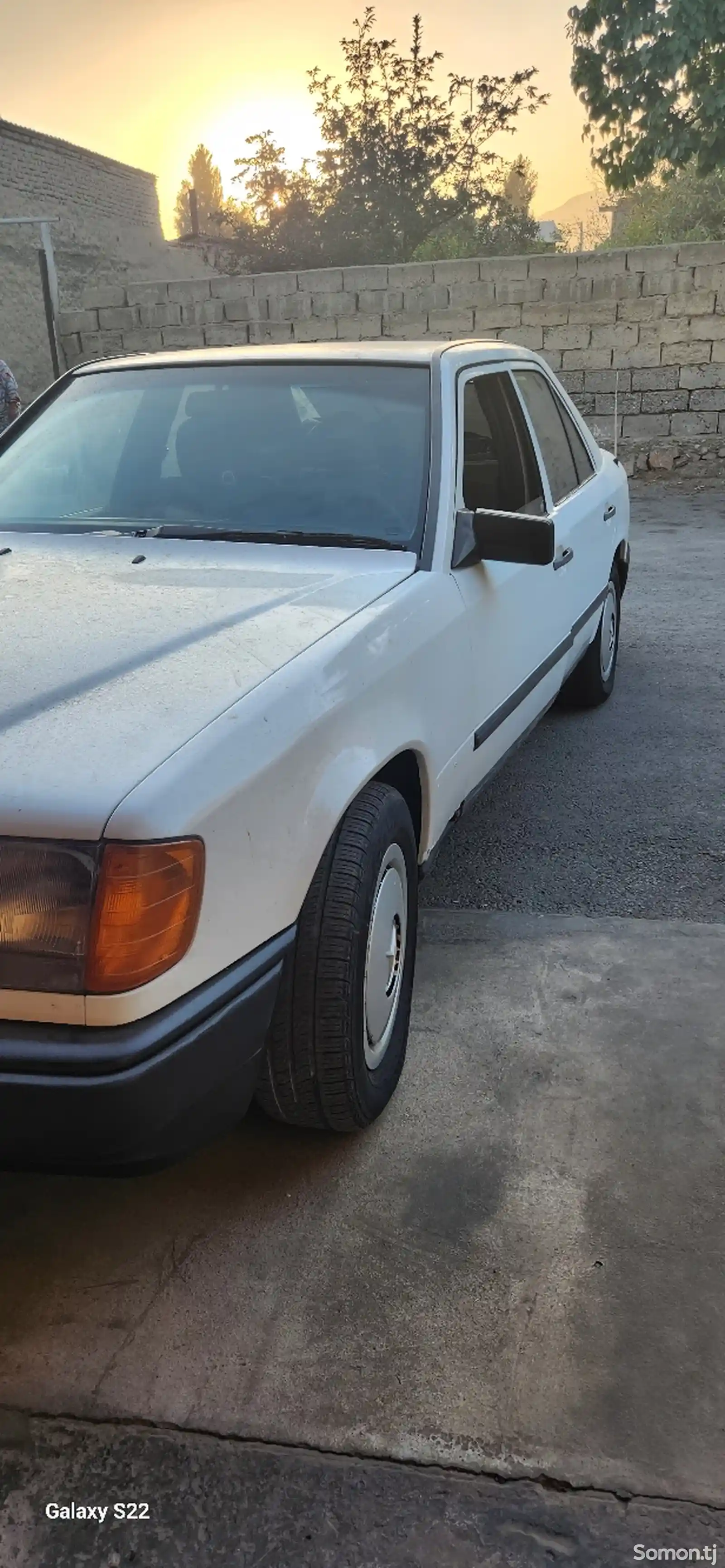 Mercedes-Benz W124, 1989-3