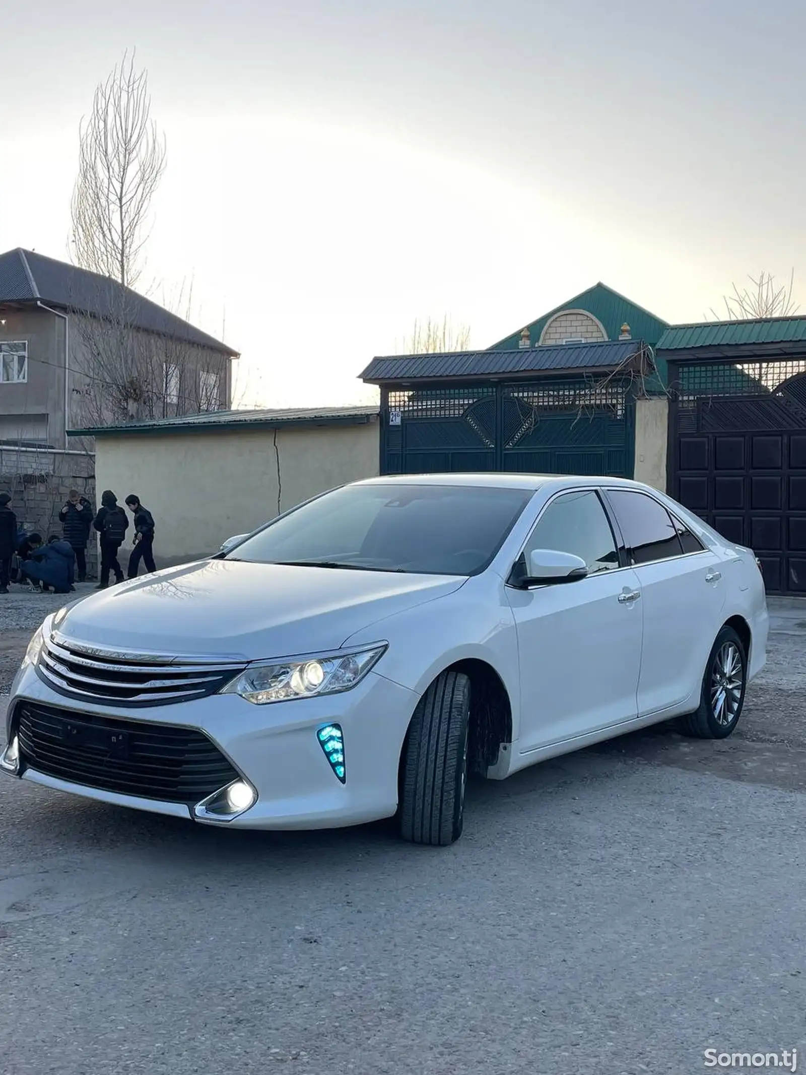 Toyota Camry, 2016-1