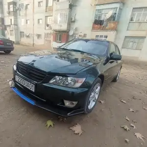 Lexus IS series, 2000