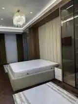 2-комн. квартира, 8 этаж, 70м², Рудаки144-2