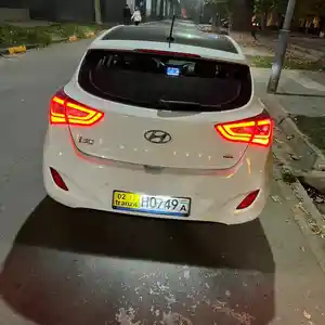 Hyundai i30, 2012