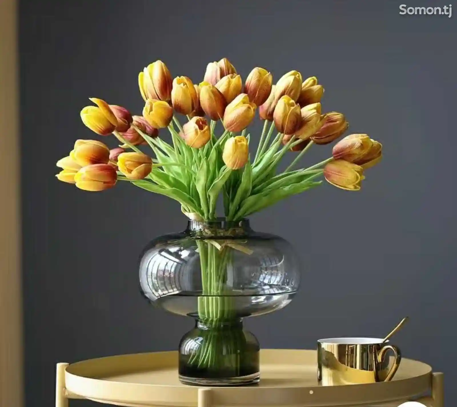 Декоративная ваза с 40 штуками тюльпанами-5