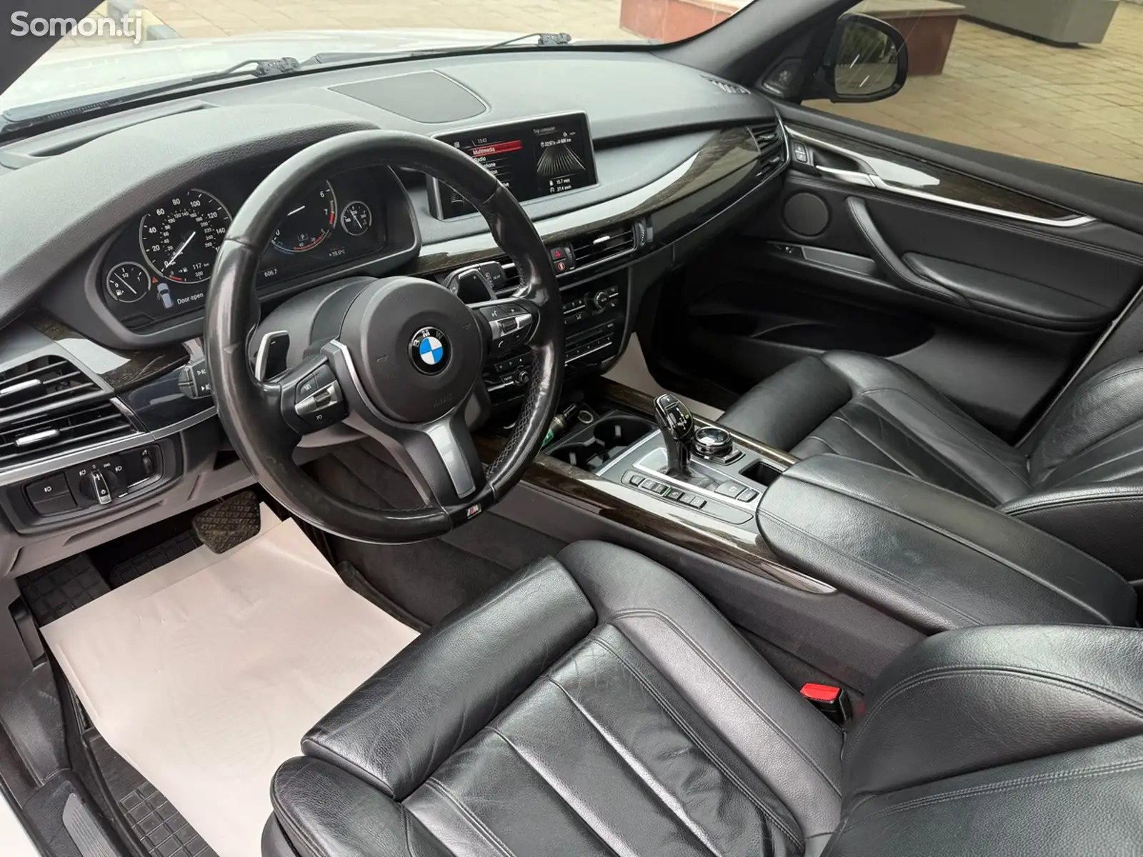 BMW X5, 2015-9