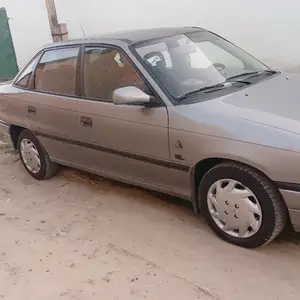 Opel Astra F, 1992