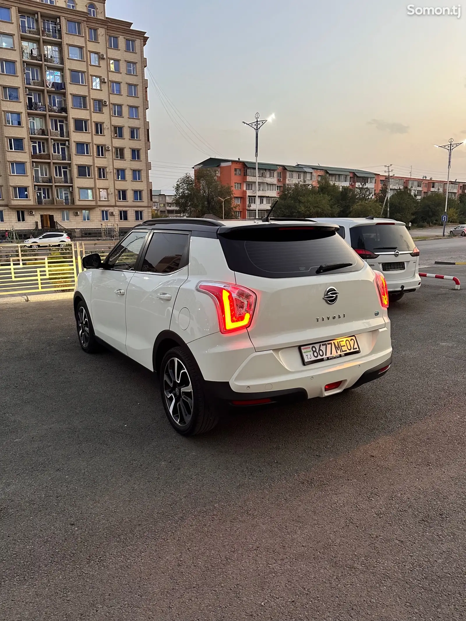 Ssang Yong Tivoli, 2016-6