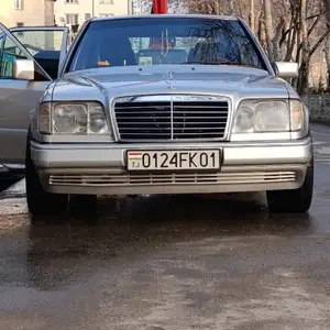 Mercedes-Benz W124, 1995