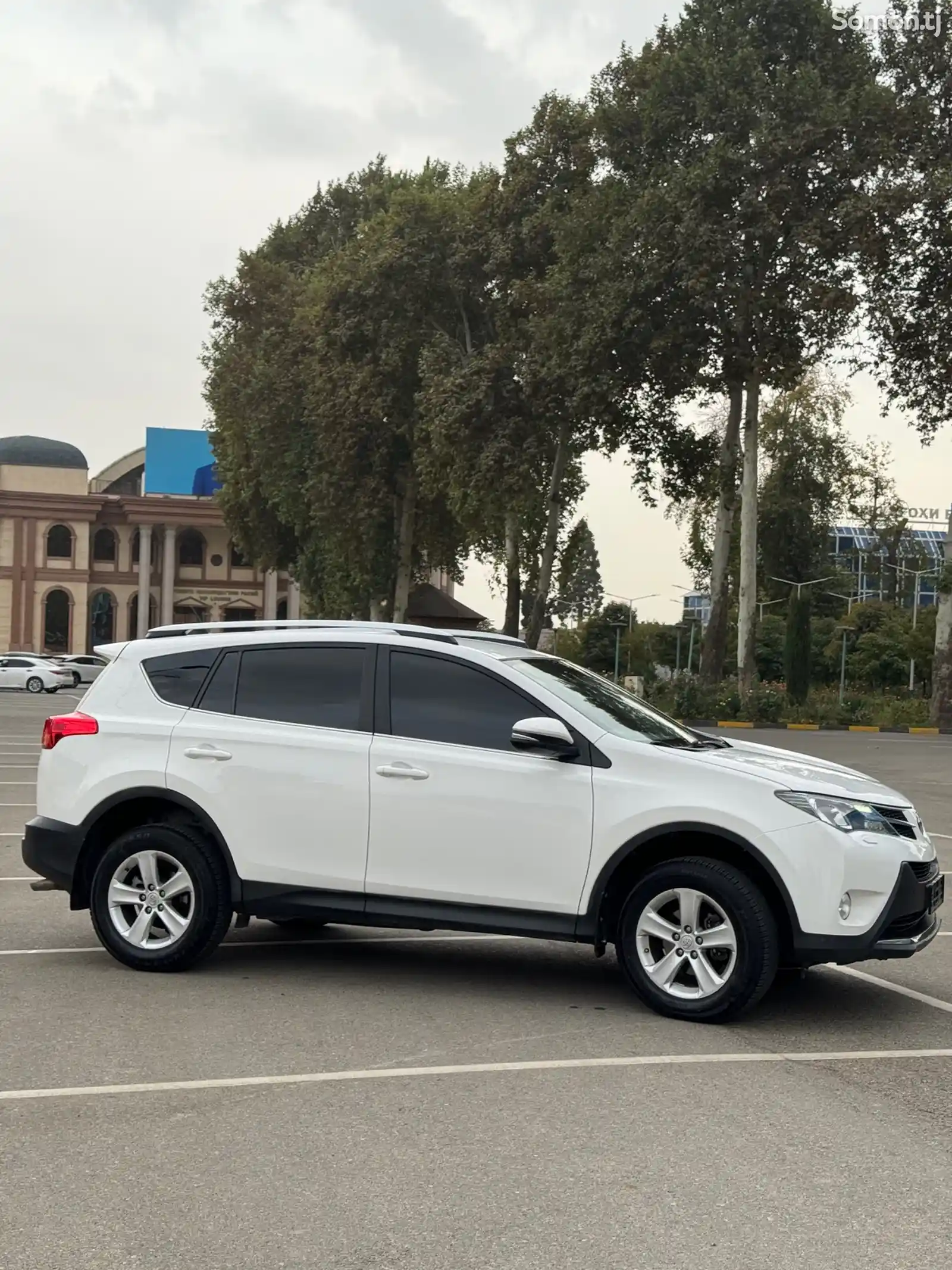 Toyota RAV 4, 2016-9