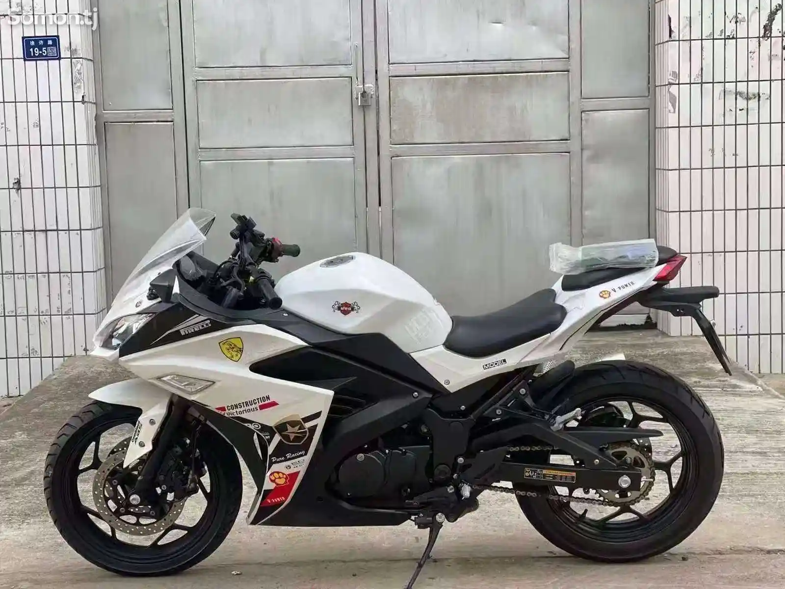 Мотоцикл Kawasaki Ninja 400cc на заказ-2